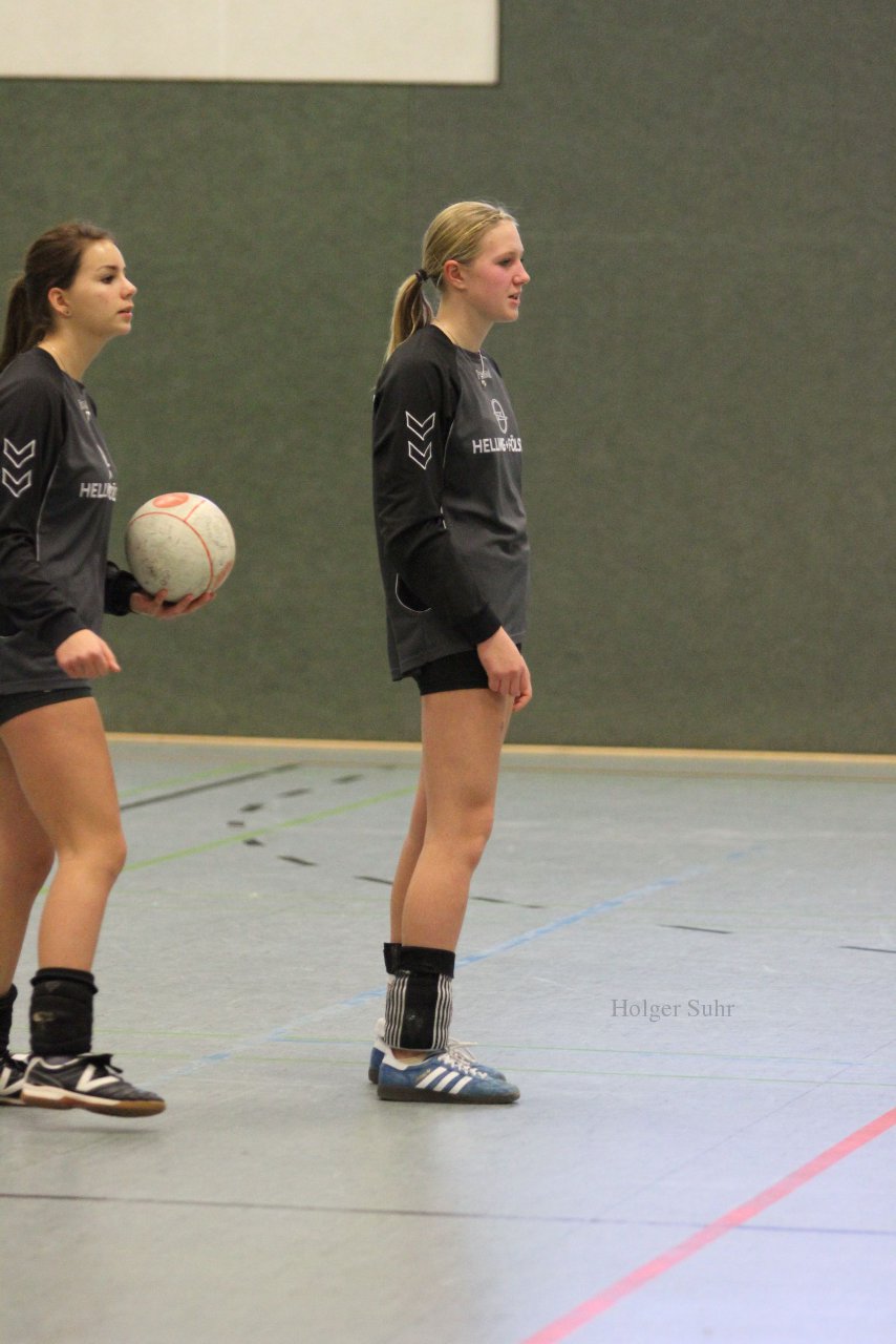 Bild 23 - U18w 2.Tag am 3.12.11